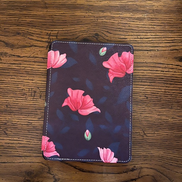 MOKO Pink Lily 11th Generation Kindle Paperwhite Case - Picture 1 of 3